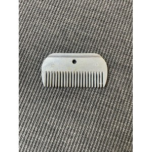 Peigne à crins en métal