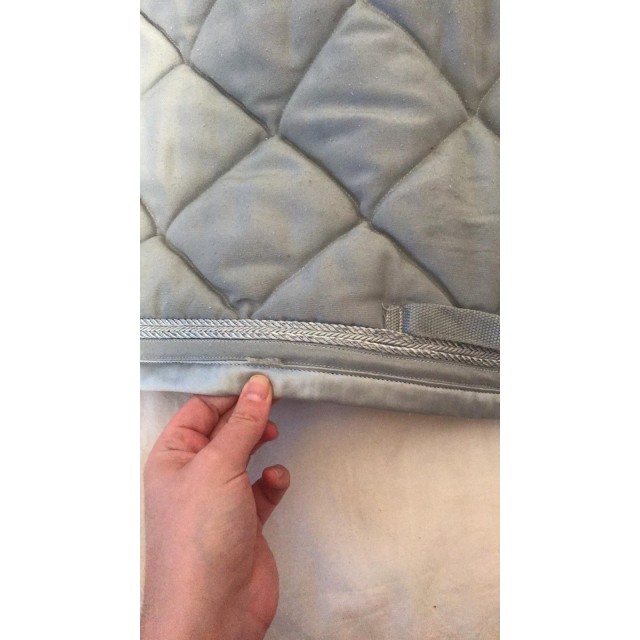 Tapis gris clair