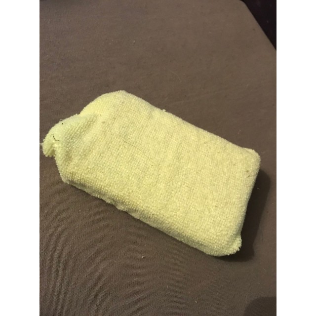 Eponge pour cuir