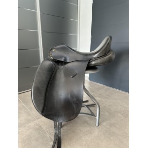 Selle de dressage - Sommer / Columbus 17.5