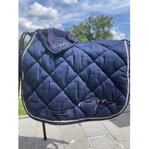 ensemble bonnet tapis dy’on poney