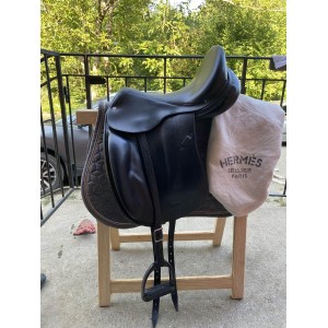 Selle de dressage hermes