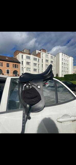 Selle de dressage Bates