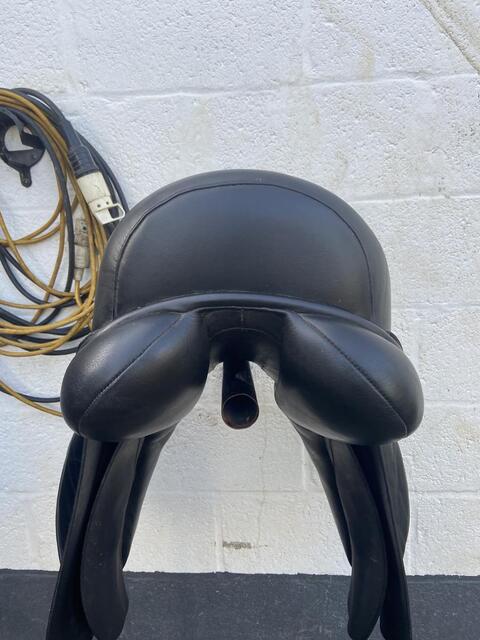 Selle Arno Brands 17,5 pouces