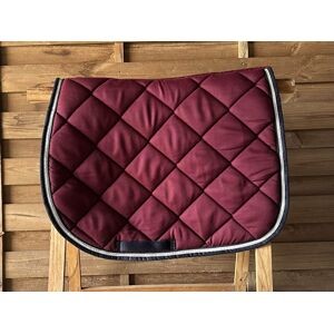 tapis bordeaux
