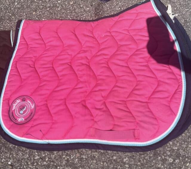 Tapis de selle rose