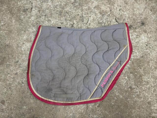 Tapis paddock sport gris