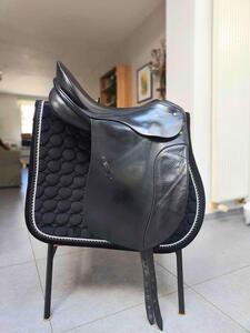 Selle de dressage 17.5 GRAND PASSIER