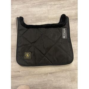 Protège poitrail noir cheval