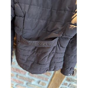 Veste flags and cup prune