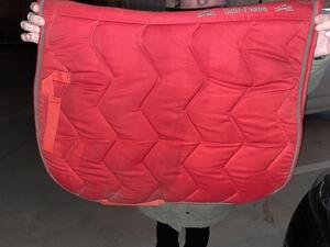 tapis equitheme rouge