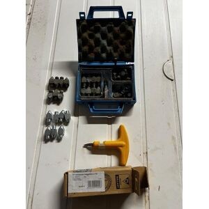 Malette de cramopons Michel Vaillant + 7 crampons neufs