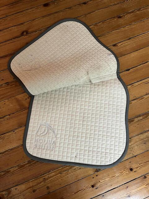tapis aulion sellerie gris claire