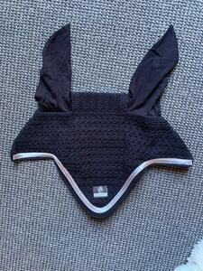 Bonnet Horséa taille cheval, noir et argent