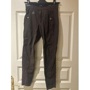 Pantalon komutekir